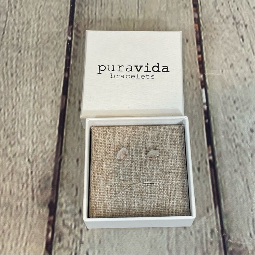 Pura Vida Set of Earrings